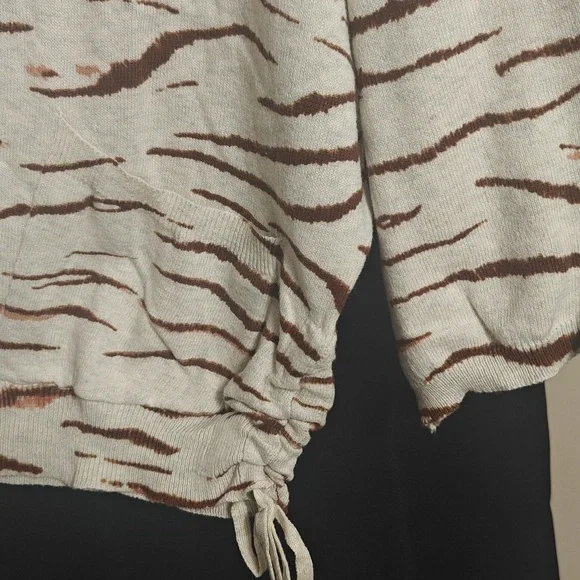 NWT Democracy Sweater - L - Picture 4 of 5